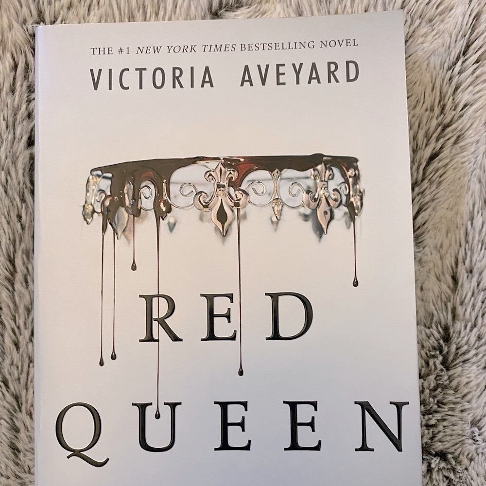 Red Queen by Victoria Aveyard